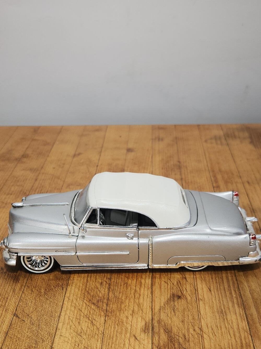Jada Toys 1953 Cadillac Series 62 1:24 scale diecast lowrider in metallic Silver